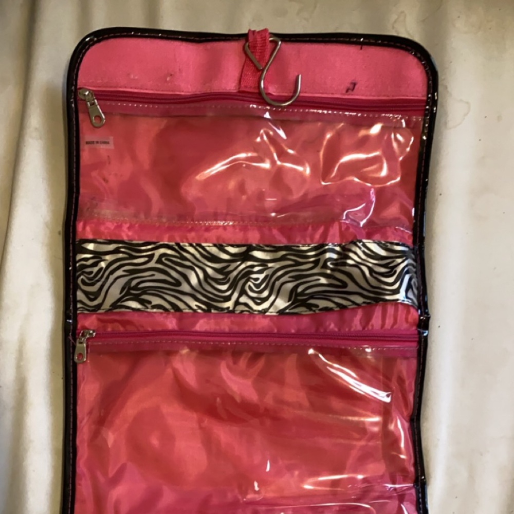 Hanging organizer